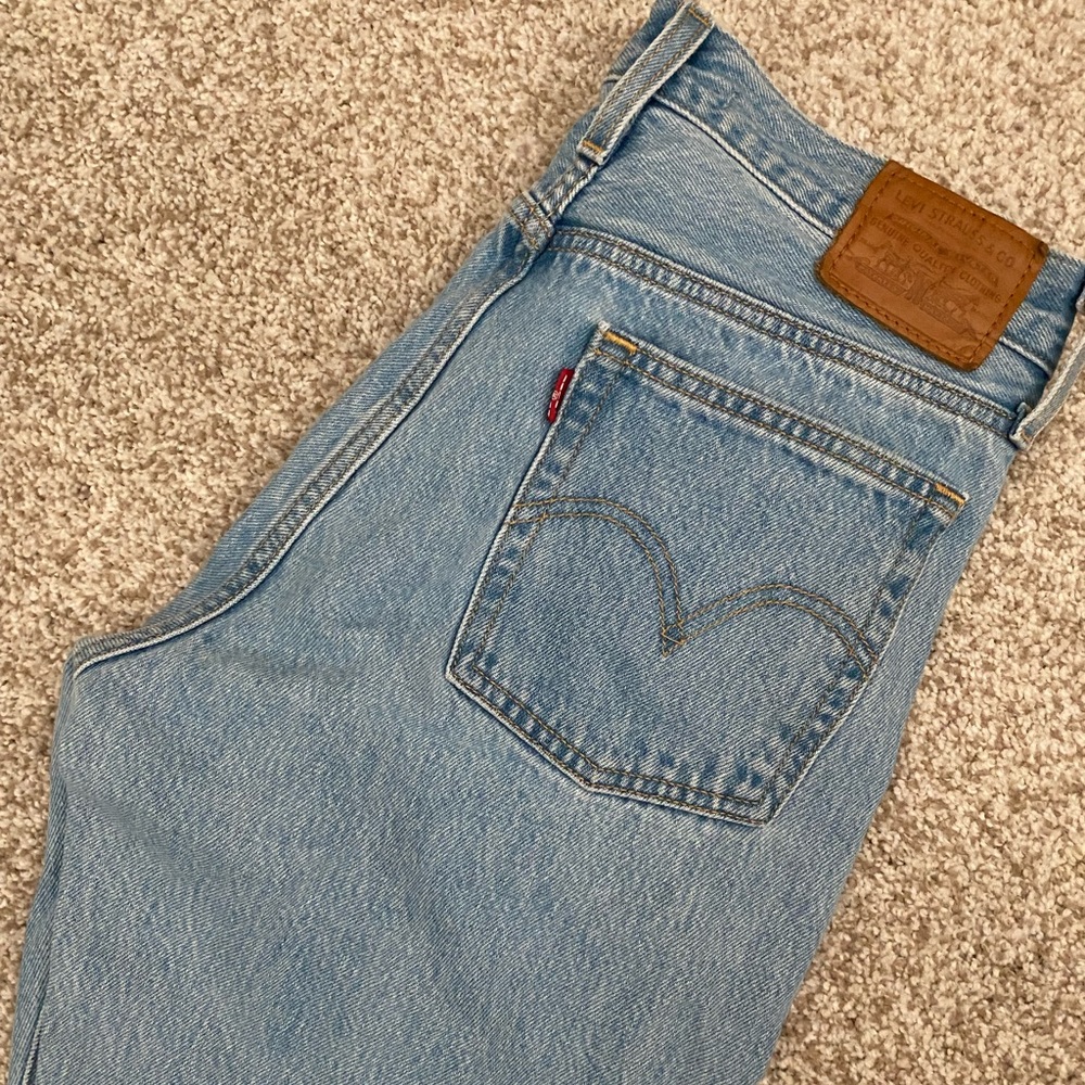 LEVIs wedgie straight - size 27